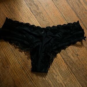 Victoria Secret size Large black cheeky NWT